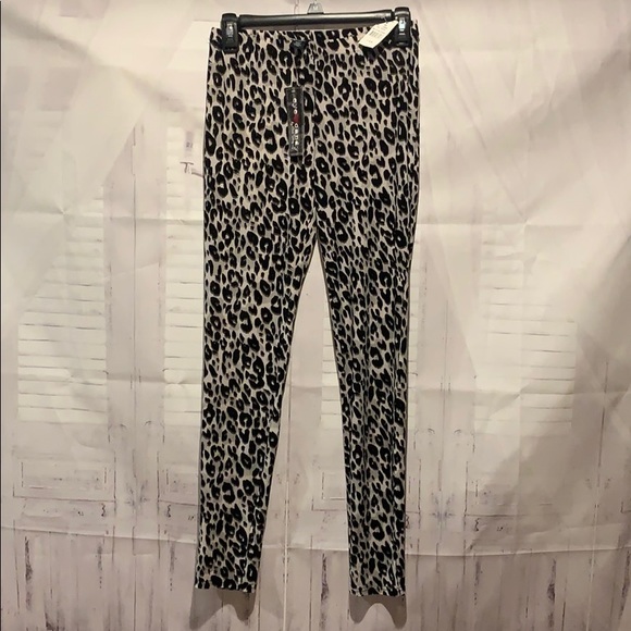 eye candy Pants - Leopard Print pants.